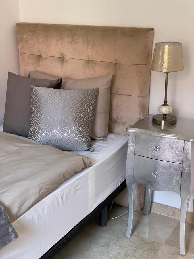 Calahonda Luxury Apartment With A Stunning Sea View Mijas Exterior foto