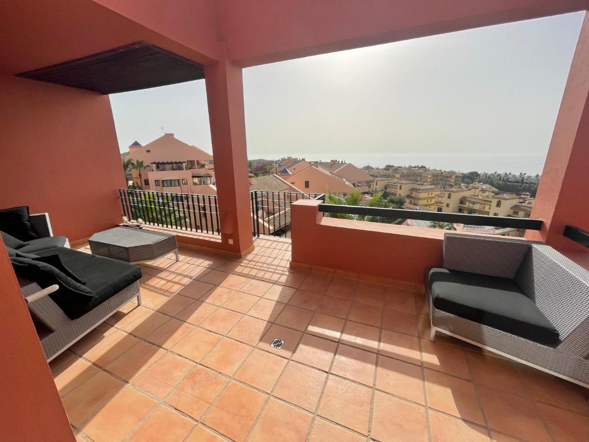 Calahonda Luxury Apartment With A Stunning Sea View Mijas Exterior foto