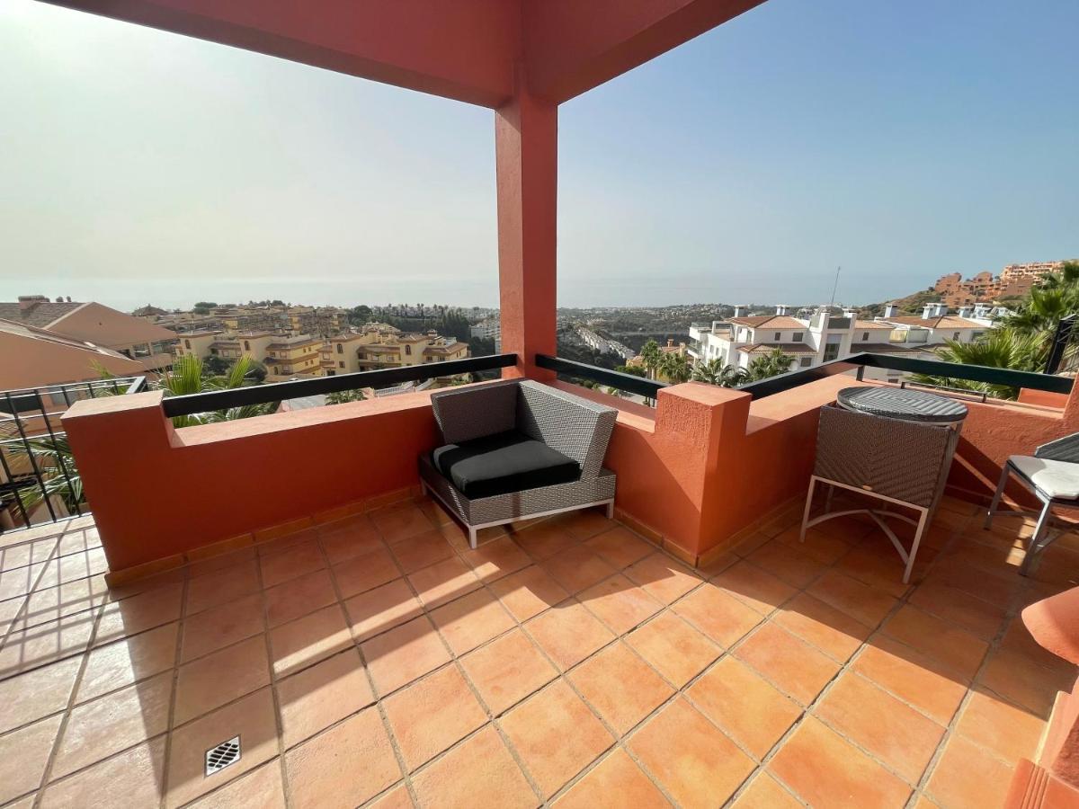 Calahonda Luxury Apartment With A Stunning Sea View Mijas Exterior foto